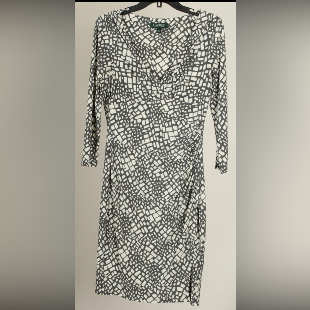 Lauren Ralph Lauren Dress Women’s 6 Gray White Striped A Line Ruched 3/4 Sleeve